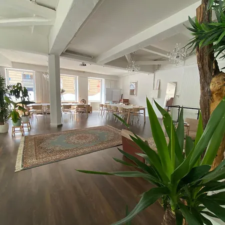 Superschönes Studio LUNCA 220qm in Stuttgart West-2